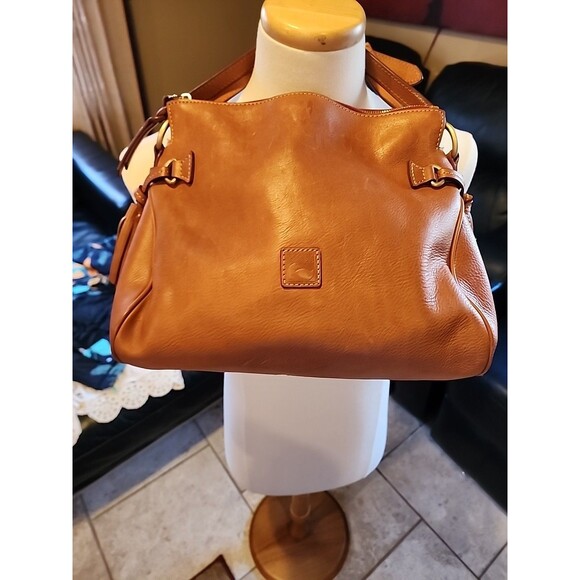 Dooney & Bourke Medium Florentine Leather Zip Hobo - Picture 1 of 4